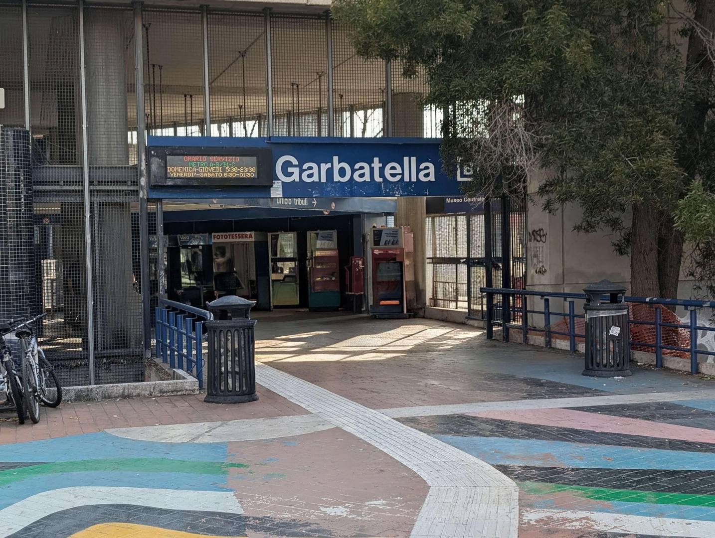 Garbatella Metro - Metro Station